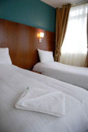 Antonine Hotel Falkirk Exterior foto